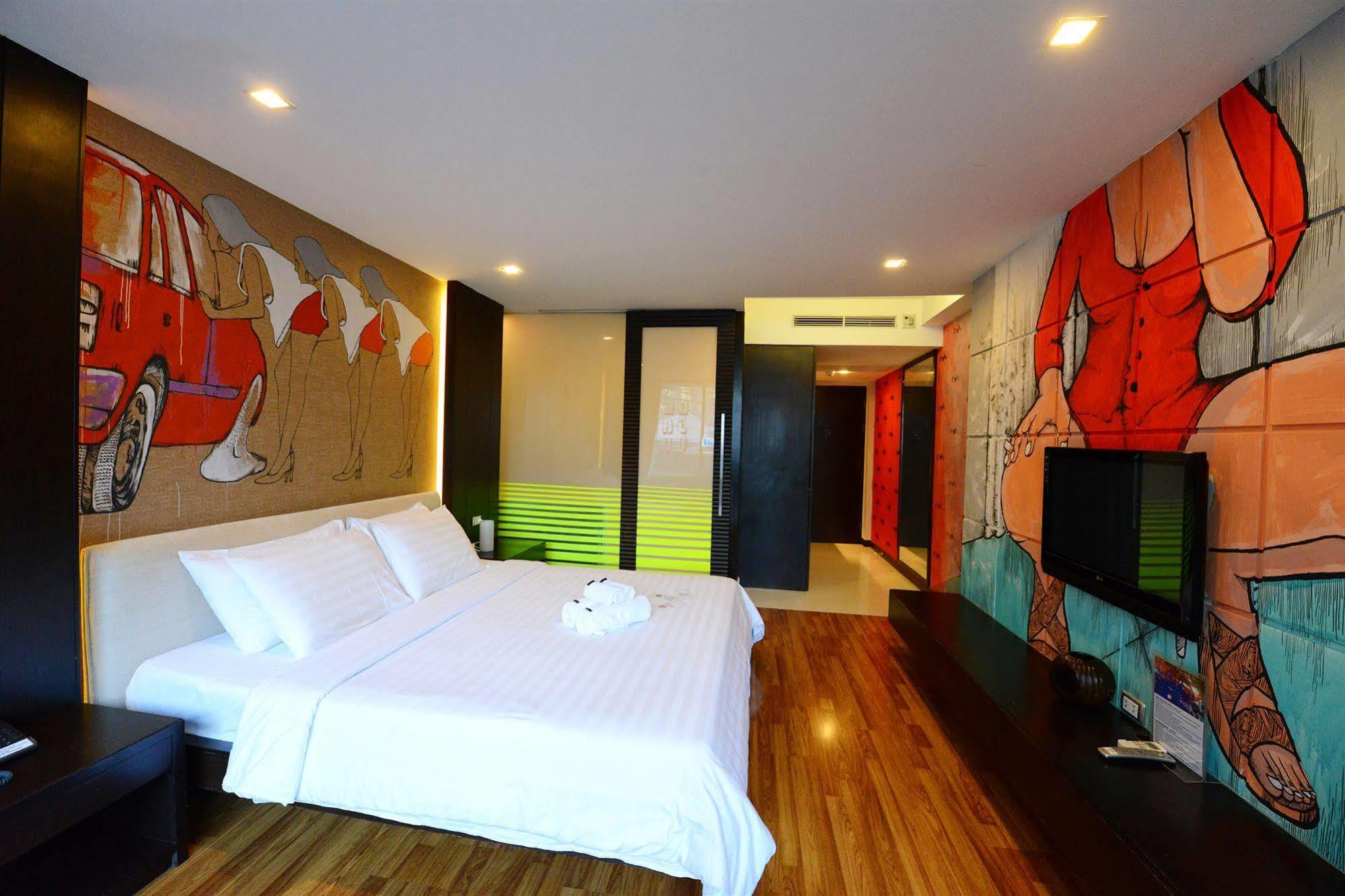 Vacio Suite Bangkok Extérieur photo